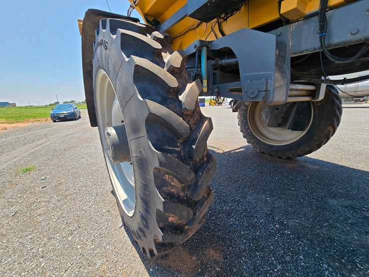 2017-ag-chem-rg1300b-image-32