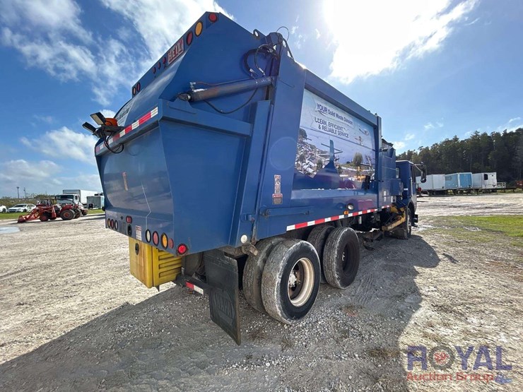 heil-28yd-side-loader-garbage-truck-image-3