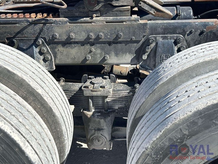 1992-ford-lt9000-image-14