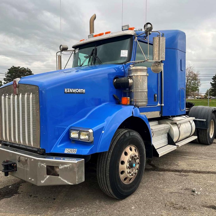 2013 KENWORTH T800