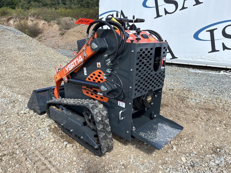 #6470-•-unused-agt-ysrt14-mini-skid-steer-image-3