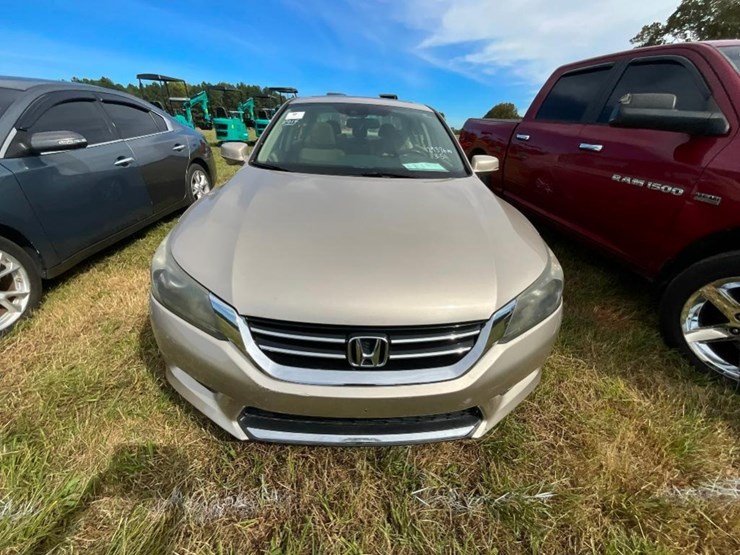 2014-honda-accord-(at,-v6,-3.5l,-miles-image-3