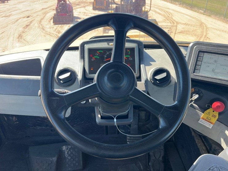 2019-caterpillar-740-gc-image-36