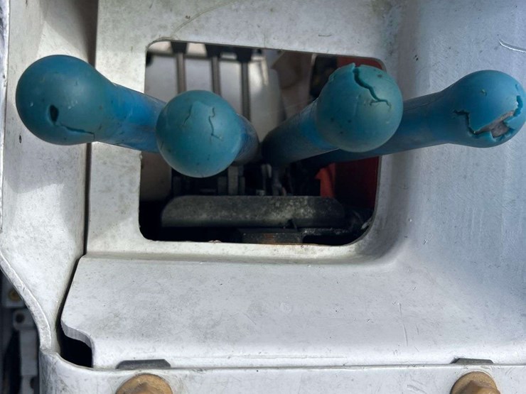 2013-international-workstar-7400-image-34