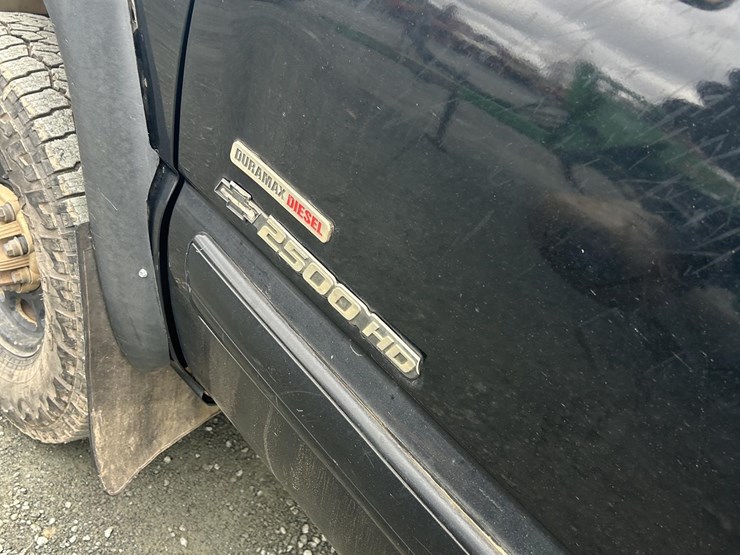 2003-chevrolet-silverado-2500-image-8