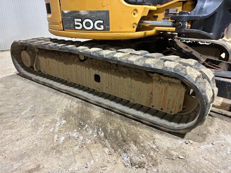 2016-deere-50g-image-10