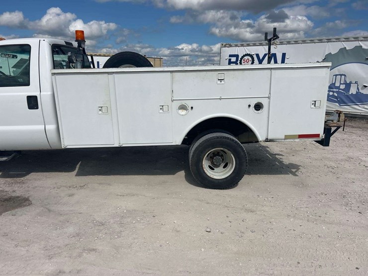 2003-ford-f350-image-16