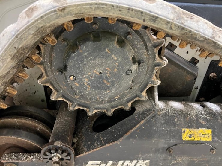 2023-bobcat-t86-image-19