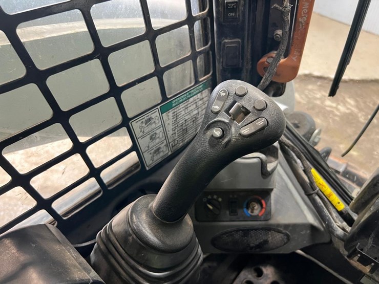 2019-bobcat-t650-image-26