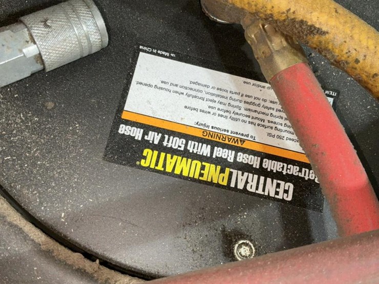 #178-•-retractable-hose-reels-and-hoses-image-5