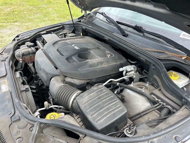 2017-jeep-grand-cherokee-image-8