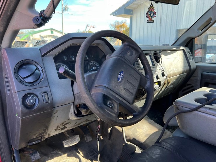 2012-ford-f350-image-22