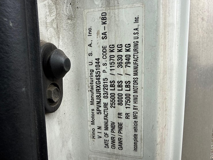 2016-hino-258-image-15