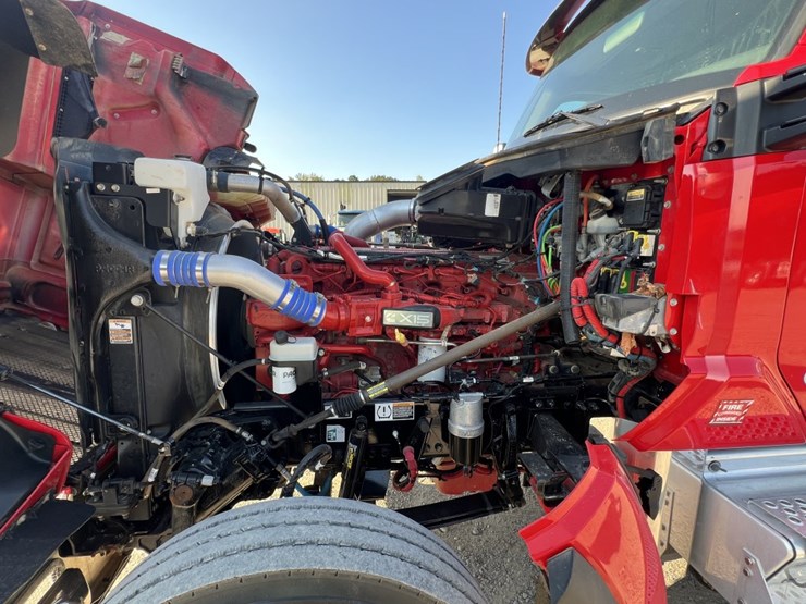 2022-kenworth-w990-image-10