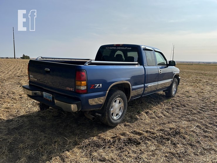 2004-gmc-sierra-1500-sle-image-5