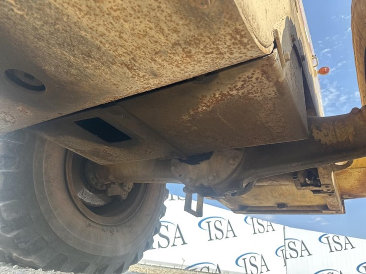 caterpillar-936-image-42