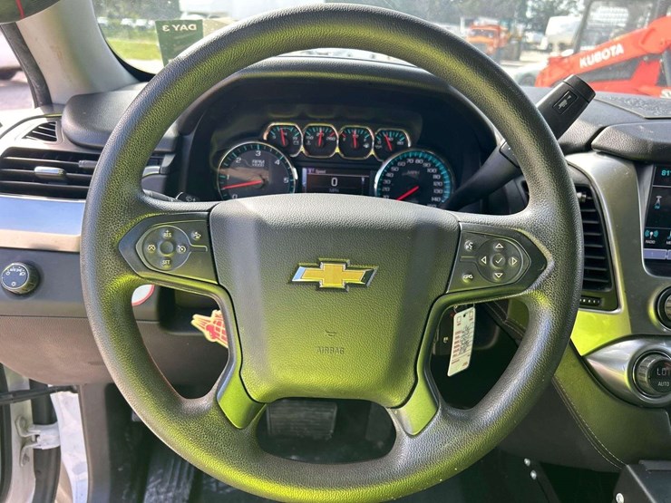 2018-chevrolet-tahoe-image-13