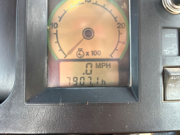 1993-john-deere-4960-image-23