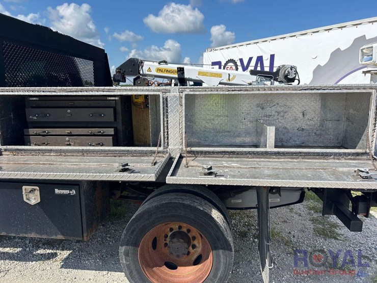 2016-ford-f550-image-21