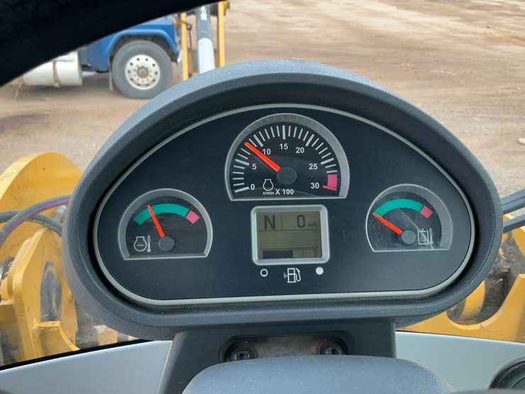 2013-caterpillar-924k-image-16