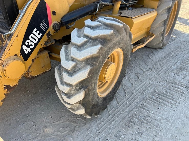 caterpillar-430e-image-13