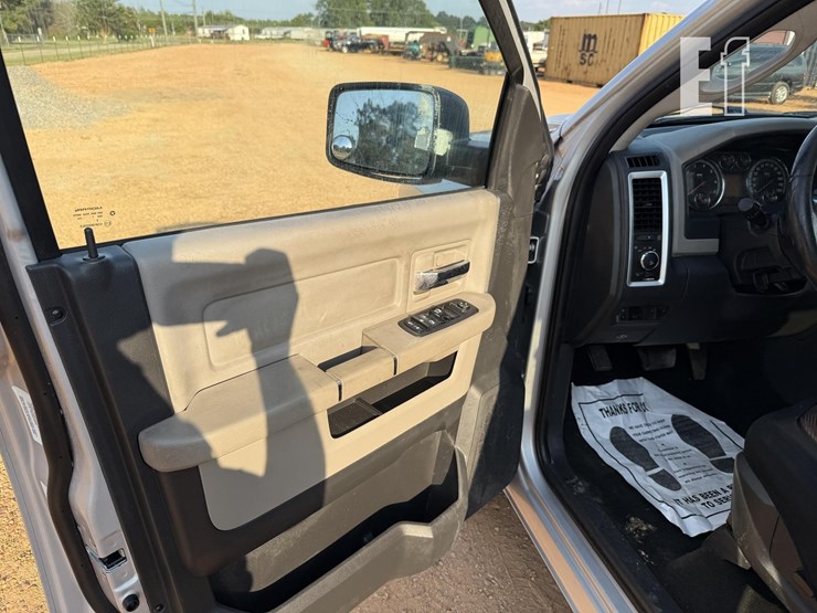 2012-dodge-ram-1500-image-14