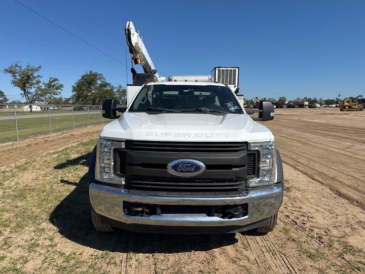 2017-ford-f550-xl-image-7