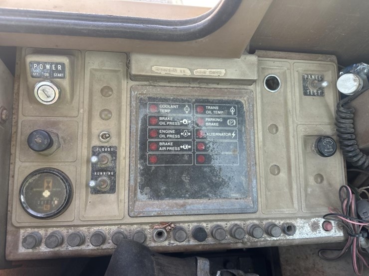 caterpillar-936-image-34