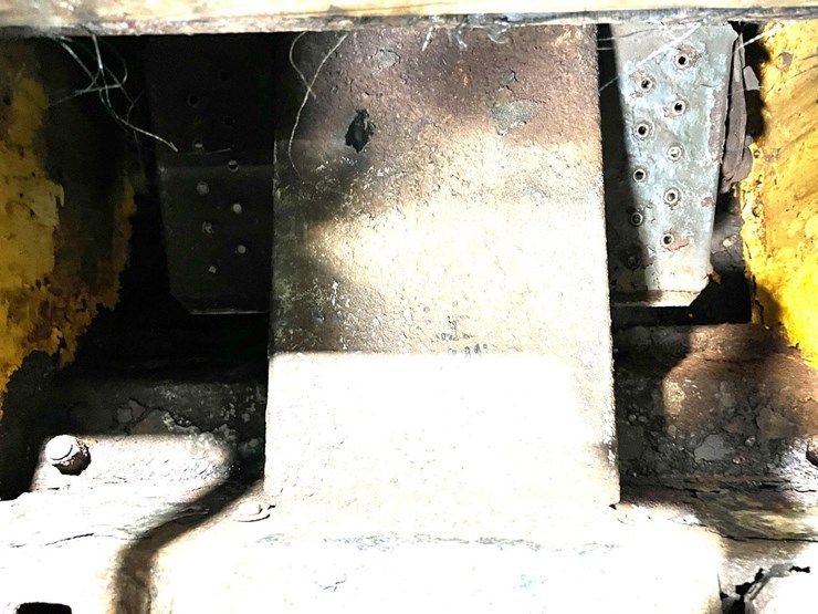 new-holland-lx885-image-26