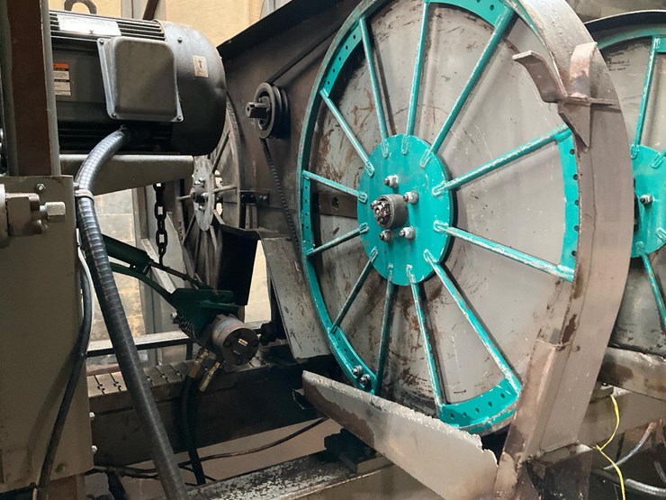 #130-•-wood-mizer-pallet-lumber-resaw-image-44