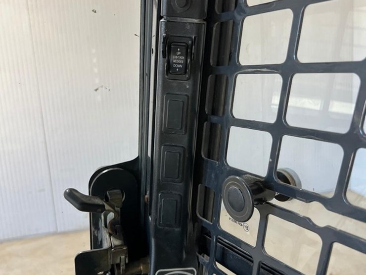 bobcat-s740-image-25