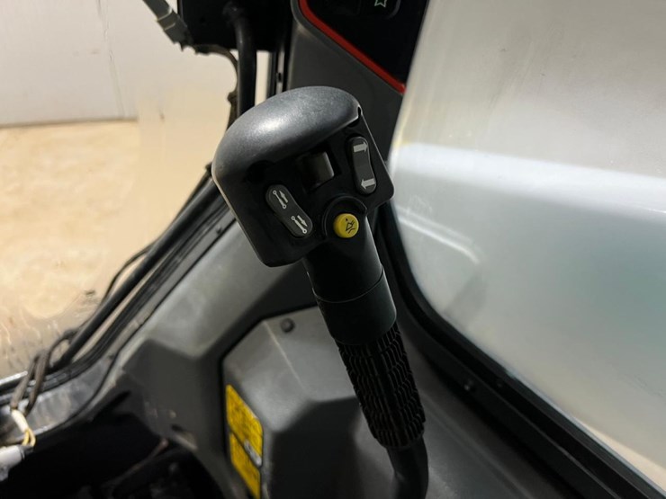 2023-bobcat-t66-image-27