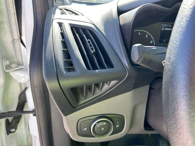 2019-ford-transit-connect-image-15