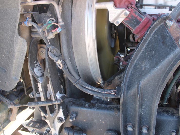 #2045-•-#2045--2013-mack-chu613-semi-tractor-image-37