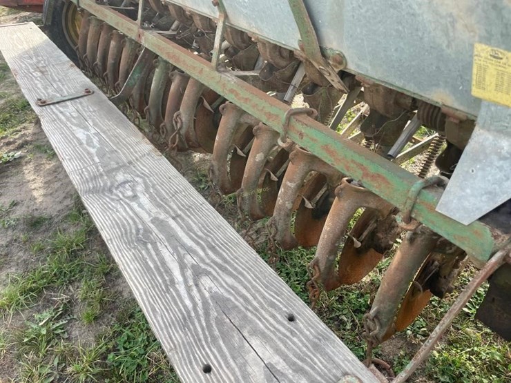 john-deere-8-image-5