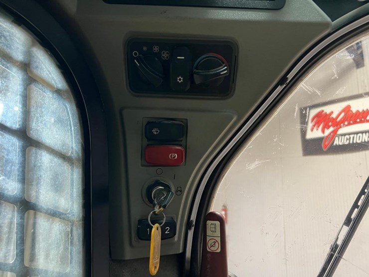 2022-caterpillar-289d3-image-28