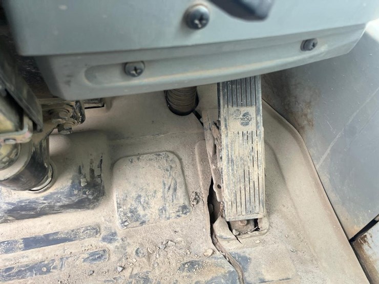 hyundai-hl740tm-7-image-32