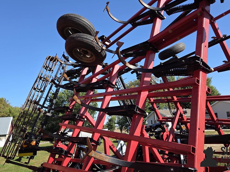 case-ih-200-image-17