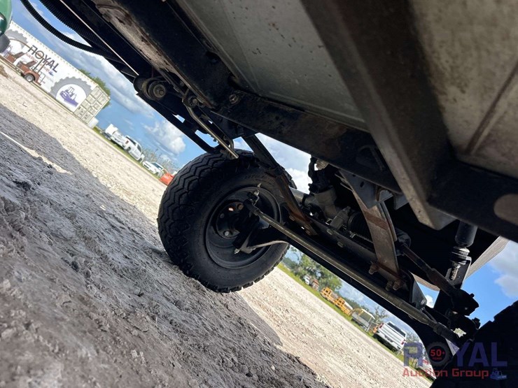 ez-go-utility-cart-image-10