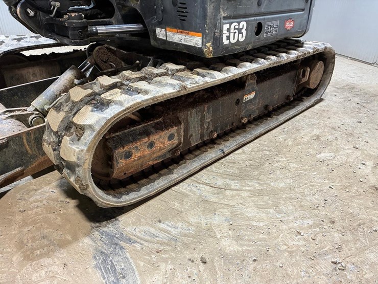 bobcat-e63-image-9