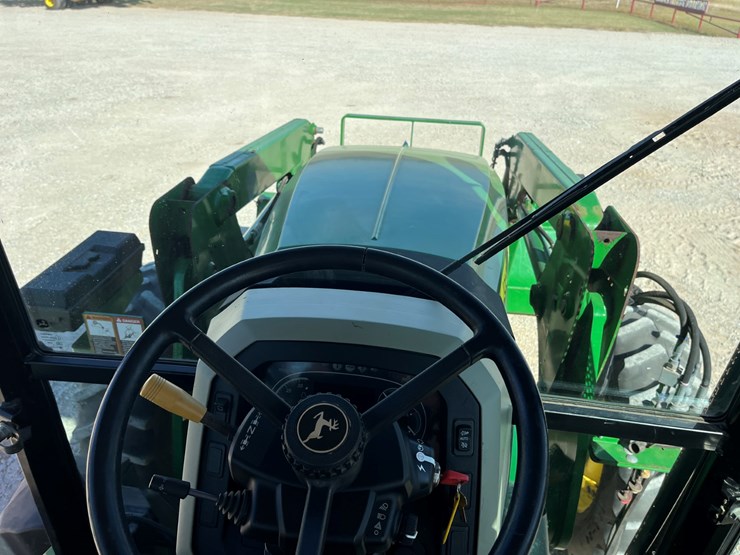 2016-john-deere-5100e-image-19