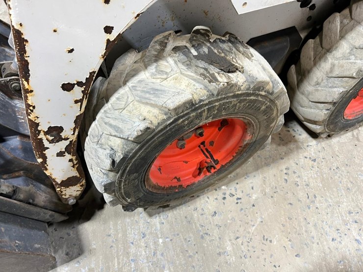 2016-bobcat-s70-image-12