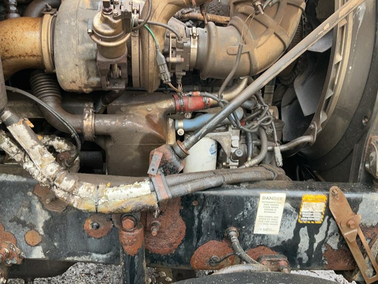 2004-mack-chn613-image-21