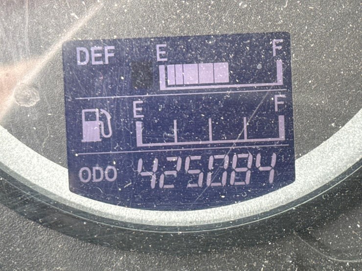 2016-hino-268-image-8