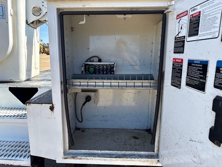 2017-ford-f450-xl-image-16