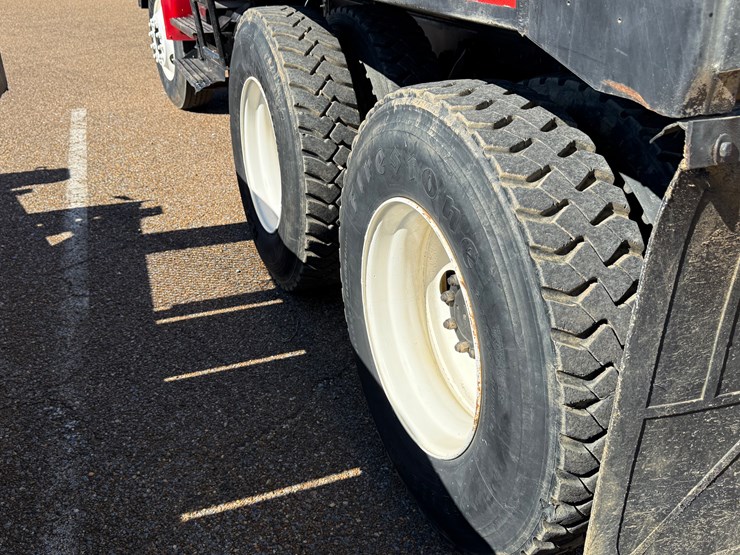 1992-international-4000-image-10