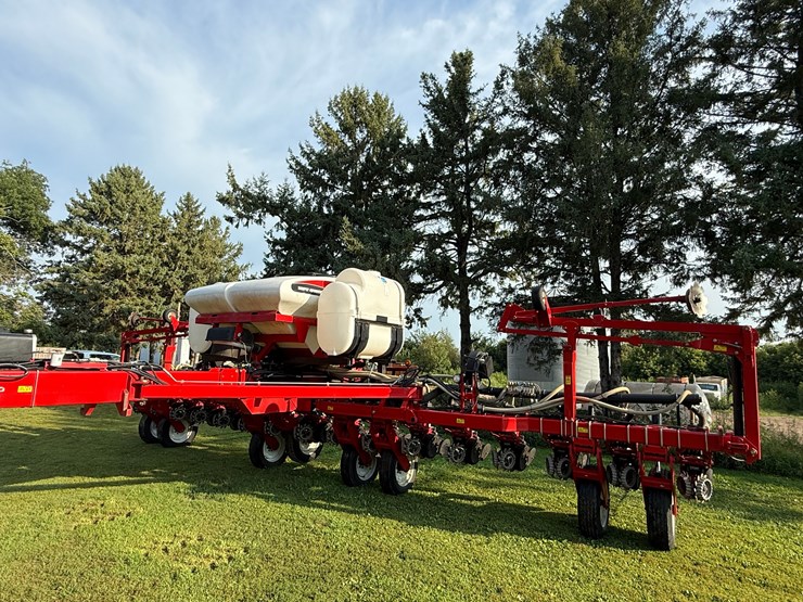 2014-massey-ferguson-8800-image-3