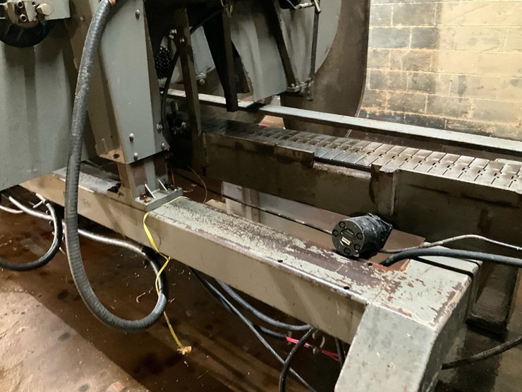 #130-•-wood-mizer-pallet-lumber-resaw-image-34