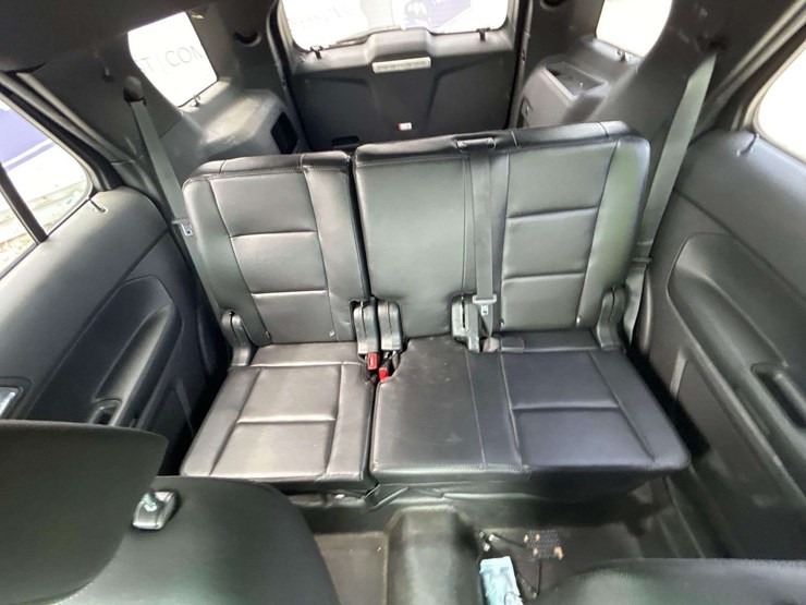 2013-ford-explorer-image-18