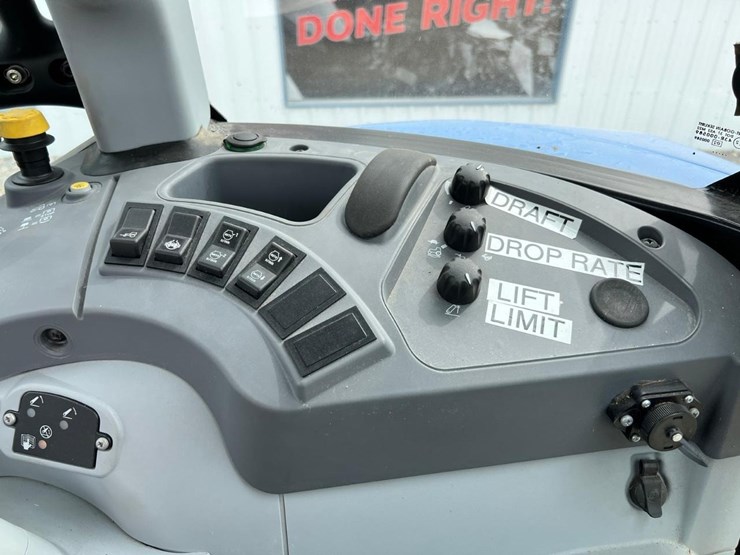 2019-new-holland-t5.120-image-32